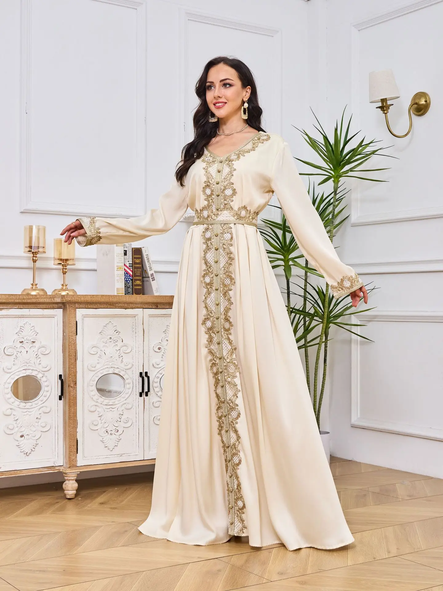 Elegant Muslim Women Dress with Embroidery Lace Retro Fashion Abaya Party Long Dress Morocco Kaftan Islamic Clothing Dubai Turke