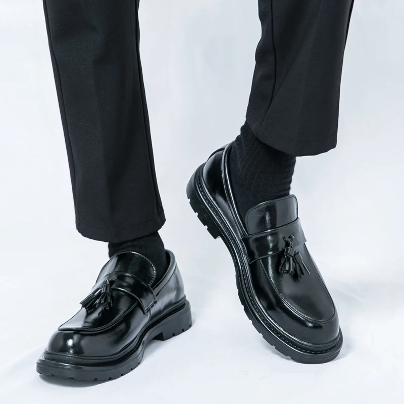 

Fashionable Versatile Hot Selling Men Leather Casual Shoes Brand Low Top Business Tassel Loafers Soft Comfortable Driving Shoes