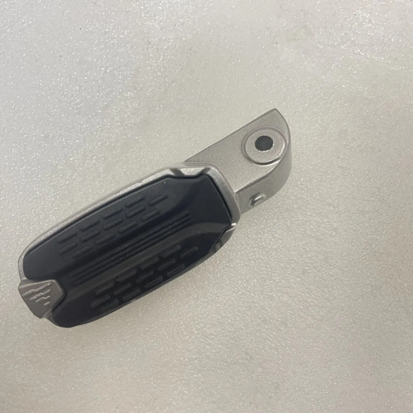 Foot Pegs For VOGE CU525 For Loncin LX500-3A Motorcycle Non Slip Footrest Anti Corrosion Direct Fit OEM Style
