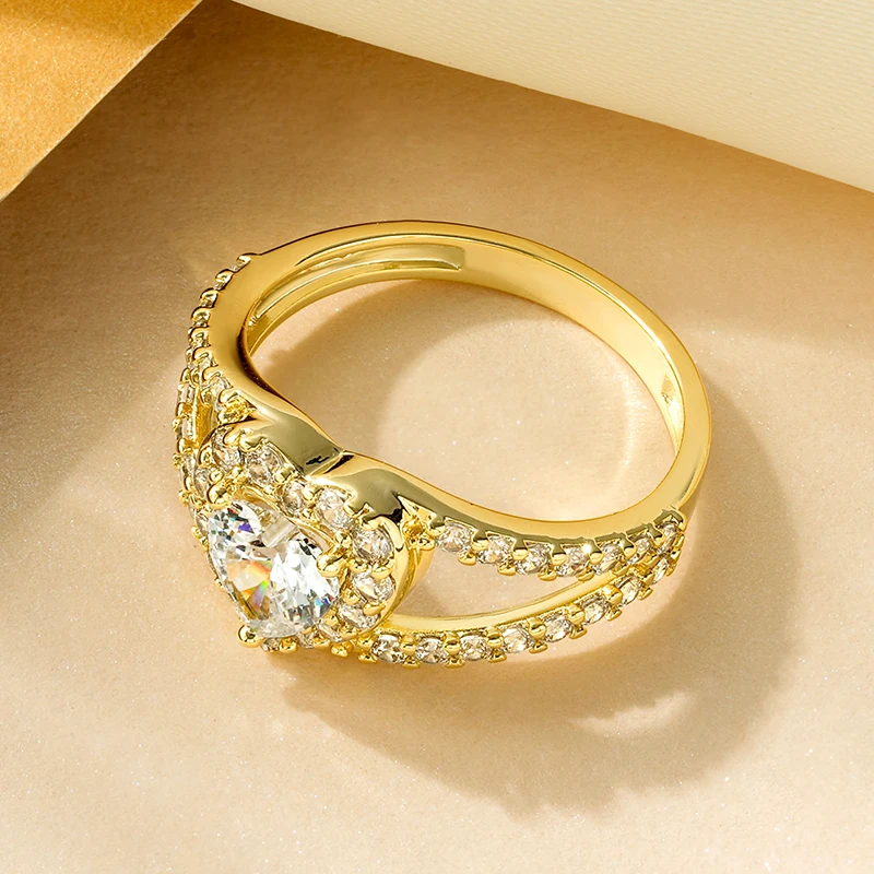 6x6mm Heart Shape CZ Simulated Diamond Halo Wedding Ring Plated Gold Silver Color Women Engagement Rings Luxury Jewelry