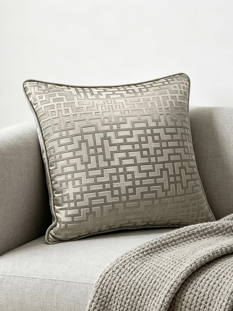 Contemporary Light Brown Geometric Pillow Case Maze Woven Jacquard Velvet Home Cushion Cover Decorative 45 x 45 cm 1 Pc Pack