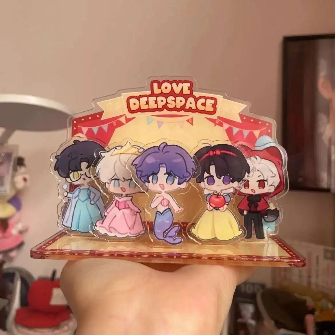 

New Love And Deepspace Sylus Qin Che Xavier Shen Xinghui Rafayel Qi Yu Zayne Li Shen Caleb Xiayizhou Standing Plates Ornament