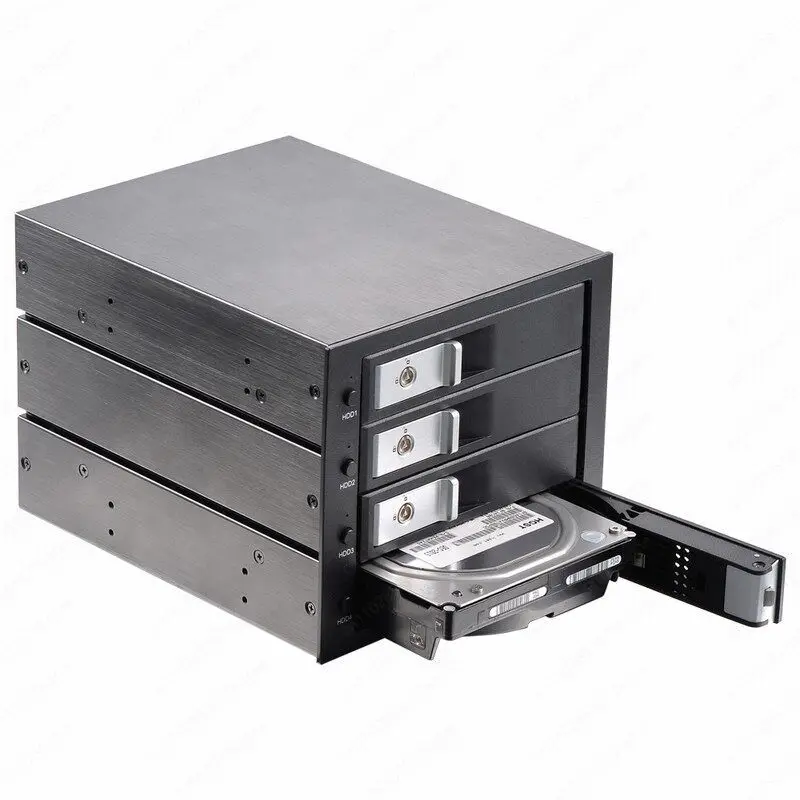 5.25 optical drive position 3.5 inch SATA multi-disk position, built-in SF8643 miniSAS hard disk case