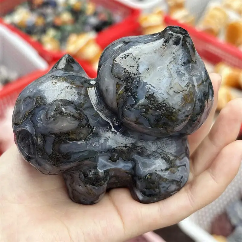 

Natural Moss Agate Cartoon Carving Memnon Megalith Powerful Statue For Home Room Decoration Gift 1PCS
