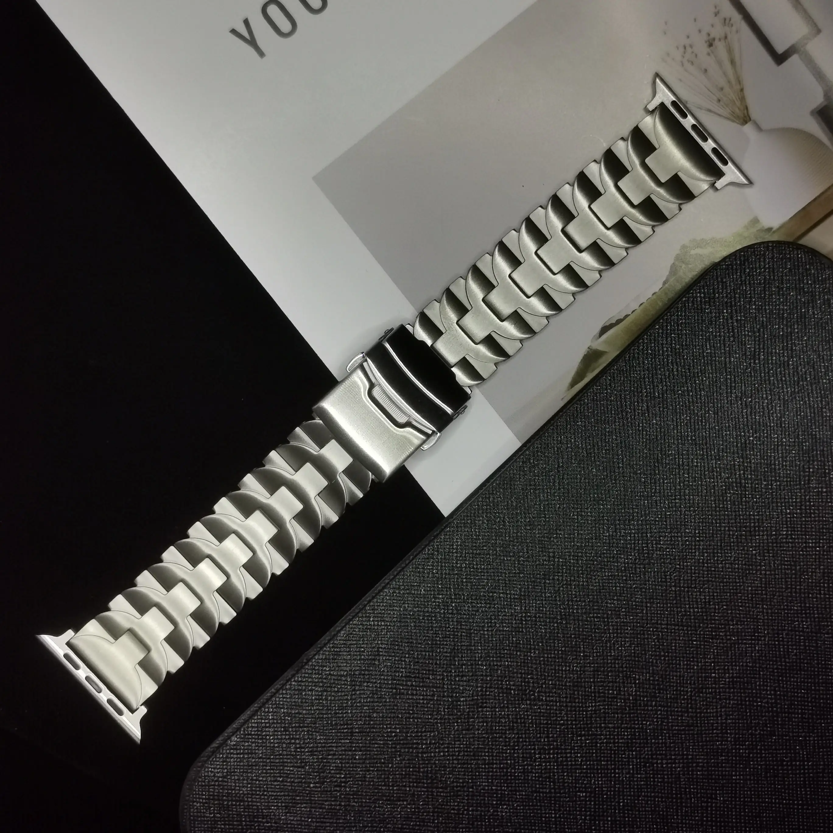 Ultra Titanium Band for Apple Watch 49mm Series 9 8 7 45mm 41mm Luxury Strap For iWatch 6 5 4 Se 42mm 44mm Men Business Bracelet