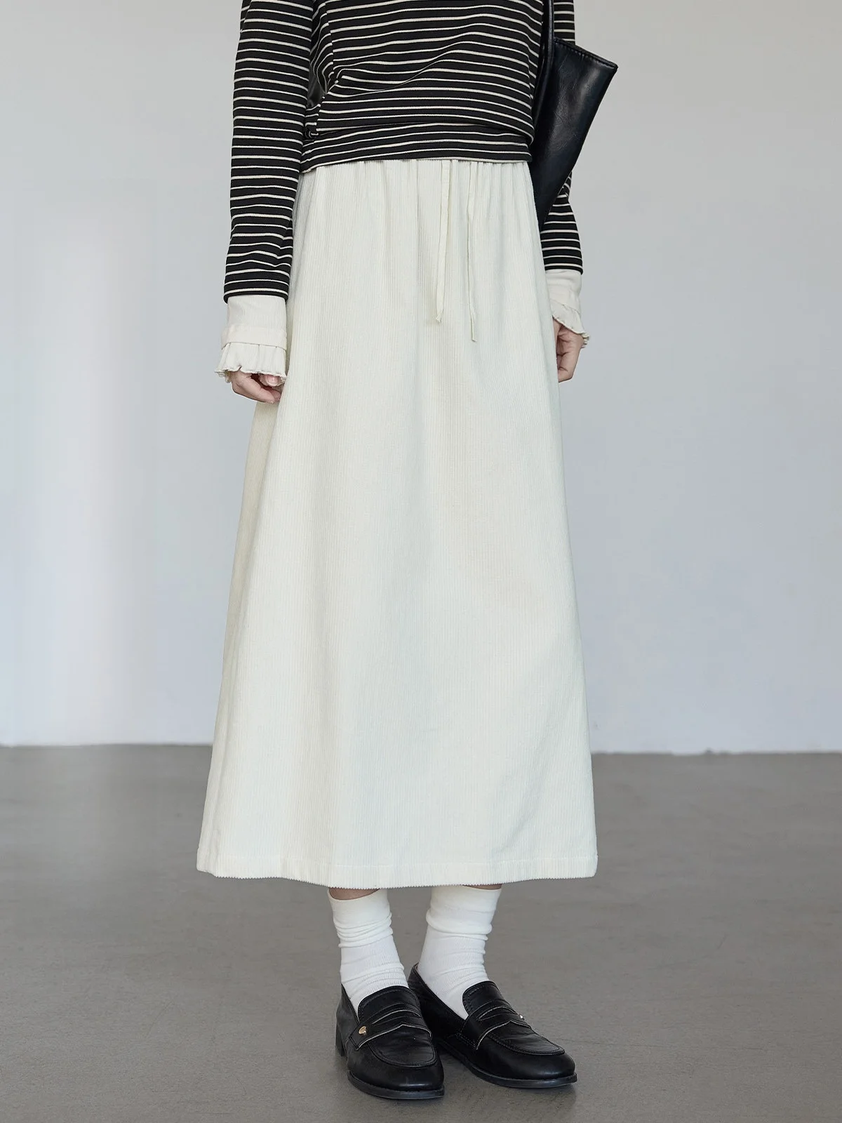 

Юбка женская HuiXi из вельвета с завышенной талией, повседневная, весна 2026, новая, фасон А-силуэт, с поясом, светло-бежевая, для офиса, в корейском стиле