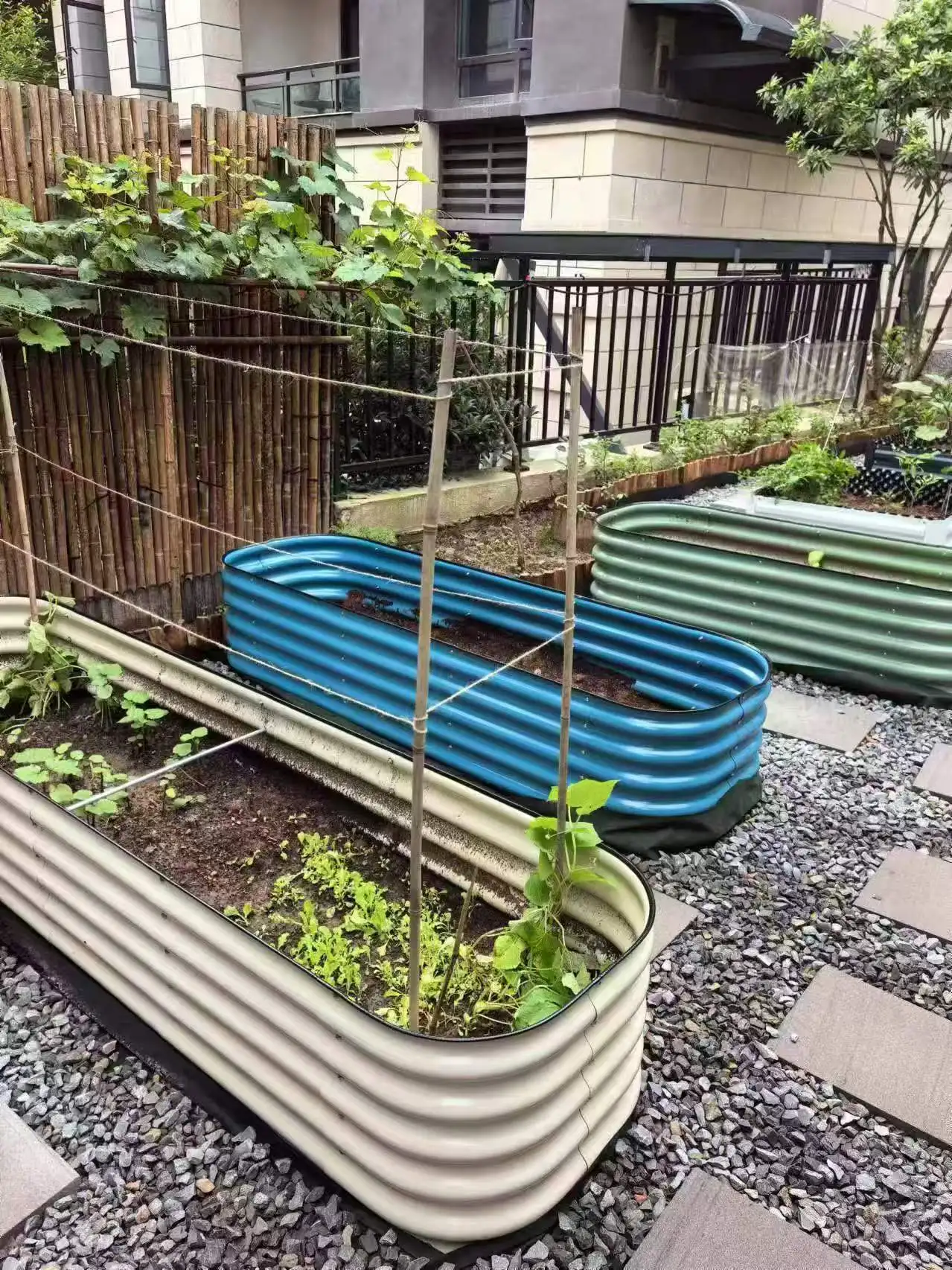 سرير حديقة مرتفع مجلفن في الهواء الطلق صندوق زراعة معدني من الفولاذ المرتفع للخضروات ذات الجذور العميقة والزهور طقم سرير مرتفع كبير