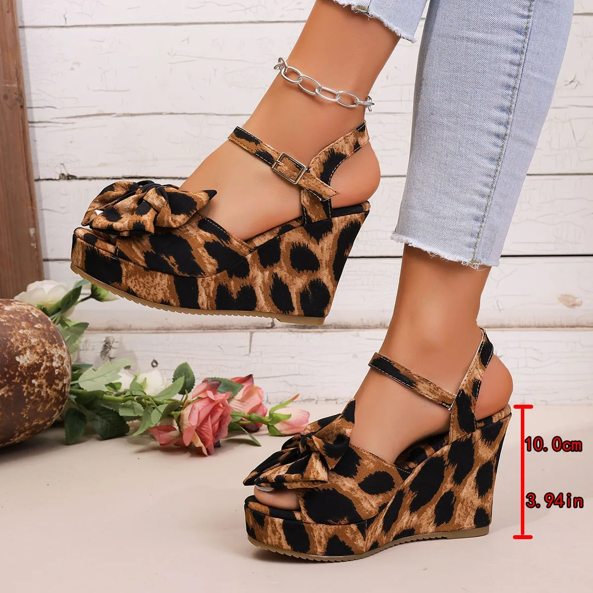 

New 2026 Style Wedge Heel Leopard Print Sandals for Women Fashionable Comfortable Platform Bow Thin buckle Beach Slides Sandal