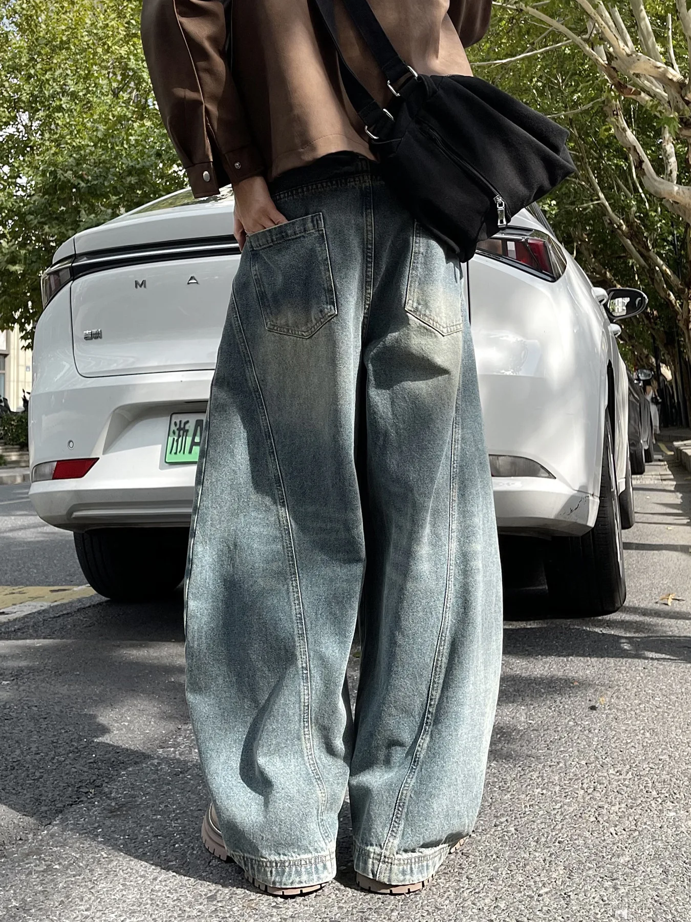 アメリカンレトロワイドレッグメンズジーンズルーズストレートクリーンフィットバナナパンツデザインセンセーションユーストレンド