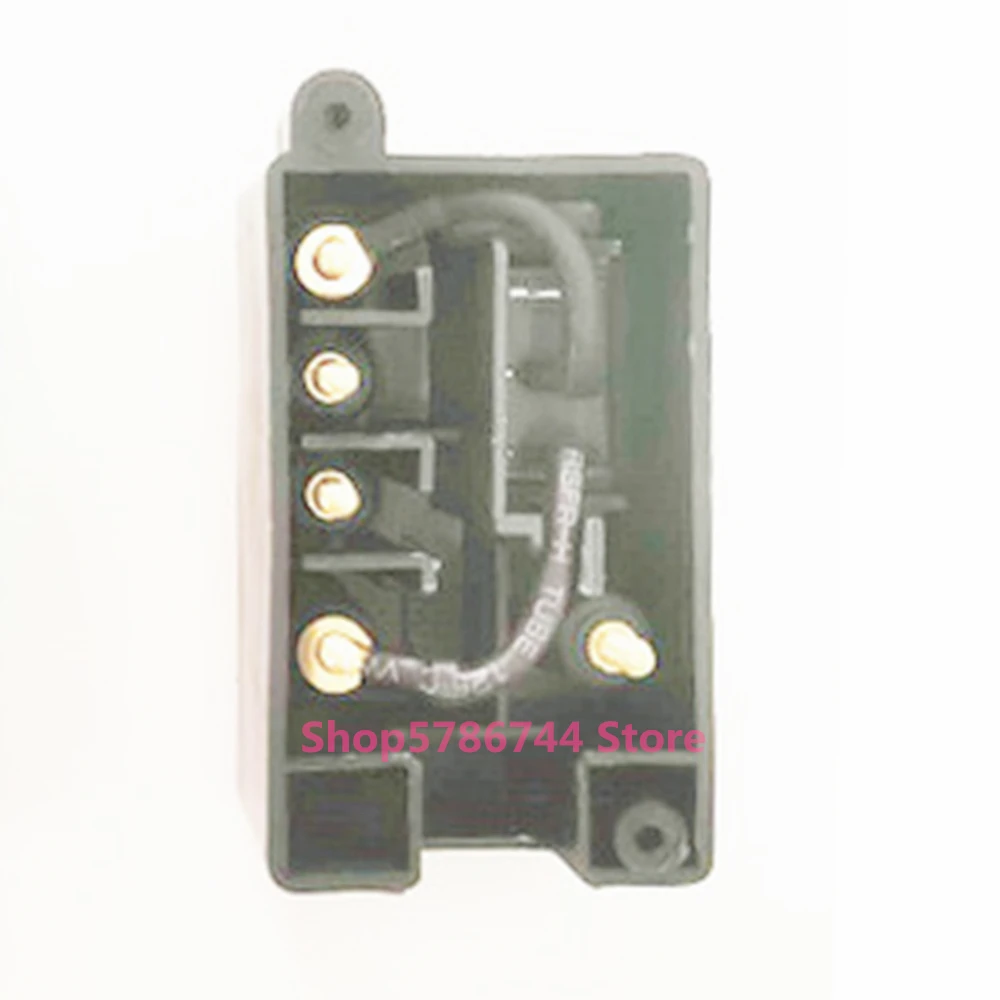 Receptacle For Feiyue Yamata FY720 FY750 FY760 FY770 FY780 FY790 FY2300 FY2200 FY310 FY300 FY2210,Acme 588,988,Janome 2039 2049