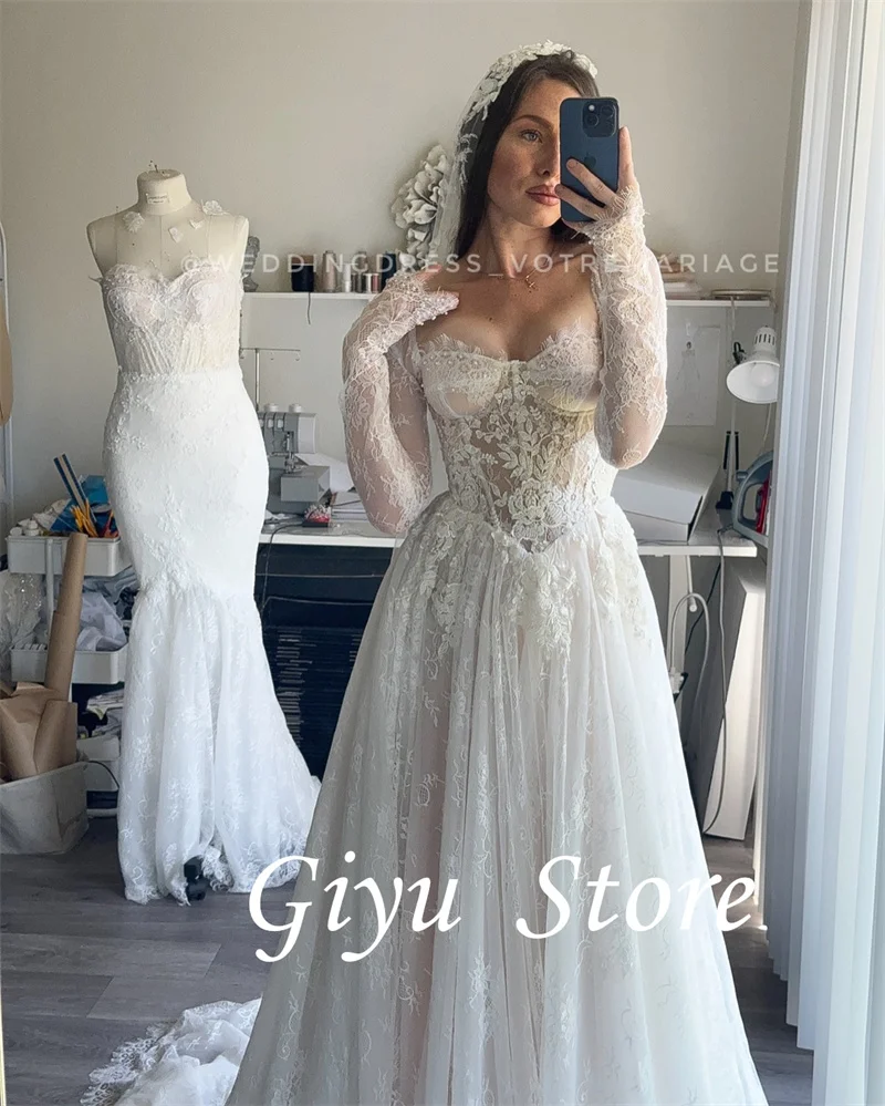 Giyu elegante una línea de Vestidos de novia de encaje de manga larga Sweetheart corte tren Vestidos de novia de talla grande Vestidos de noiva personalizados