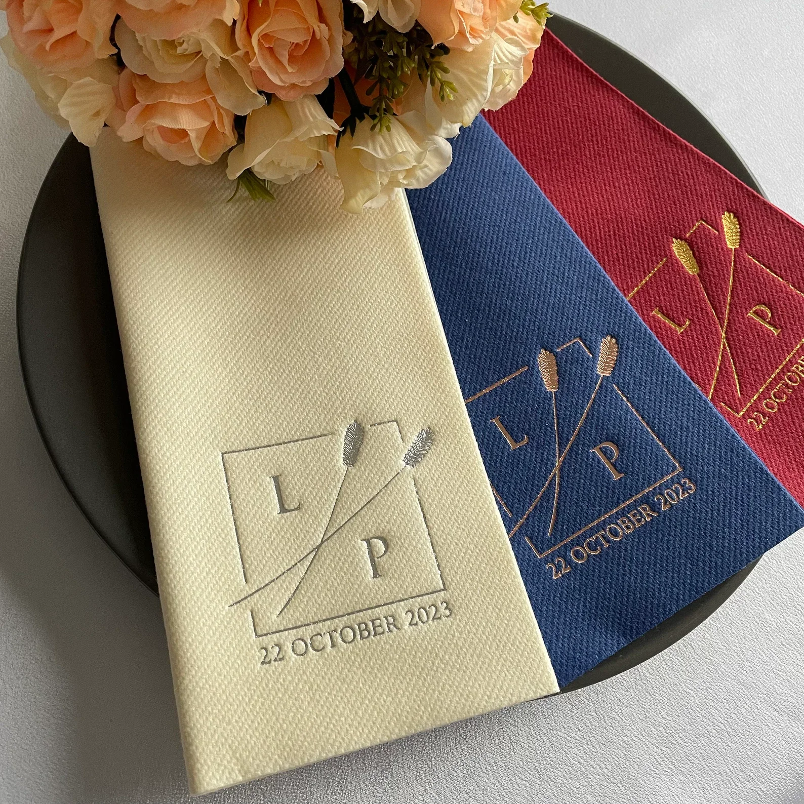 50pcs Monogrammed Napkin with Minimalist Design for Wedding