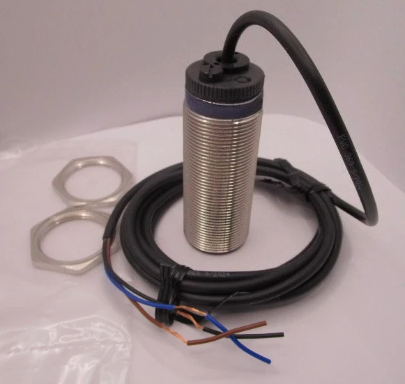 

Brand New XSAV12373 Proximity Switch fast shipping