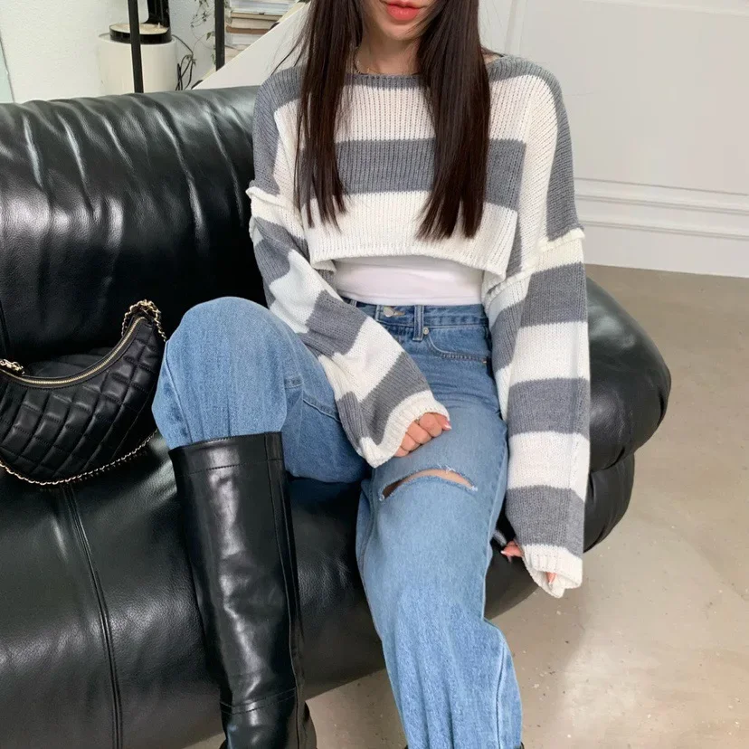 سترة قصيرة مخططة للنساء بأكمام طويلة بلوفر قصير مريح متماسك كبير الحجم للفتيات المراهقات ملابس الخريف والشتاء Y2K