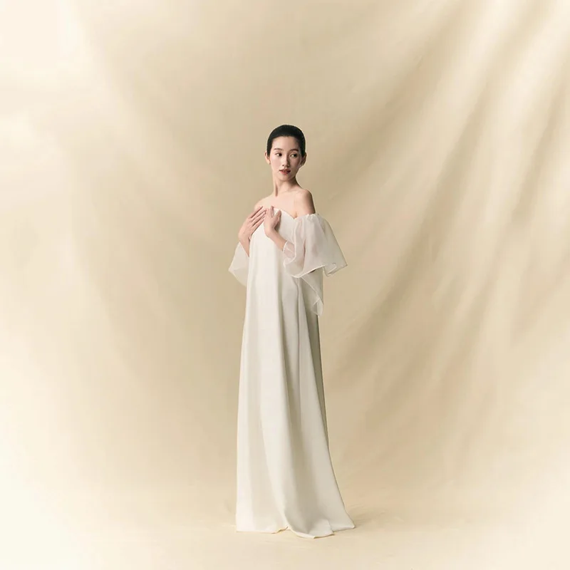 Neue Satin Schleier Braut Weiß Morgenkleider Taille Mutterschaft High Sense Trip Shoot Nische Leichtes Hochzeitskleid