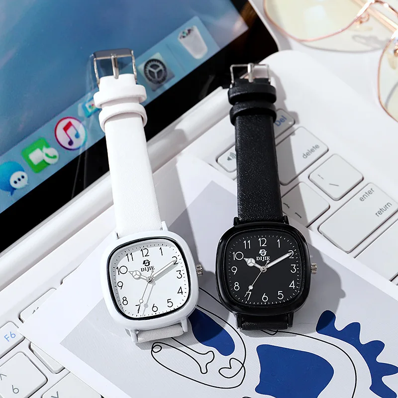 2024นาฬิกาใหม่หญิงนักเรียนมัธยมต้นดูดีนิชวิทยาลัยสอบนาฬิกาควอทซ์สี่เหลี่ยม