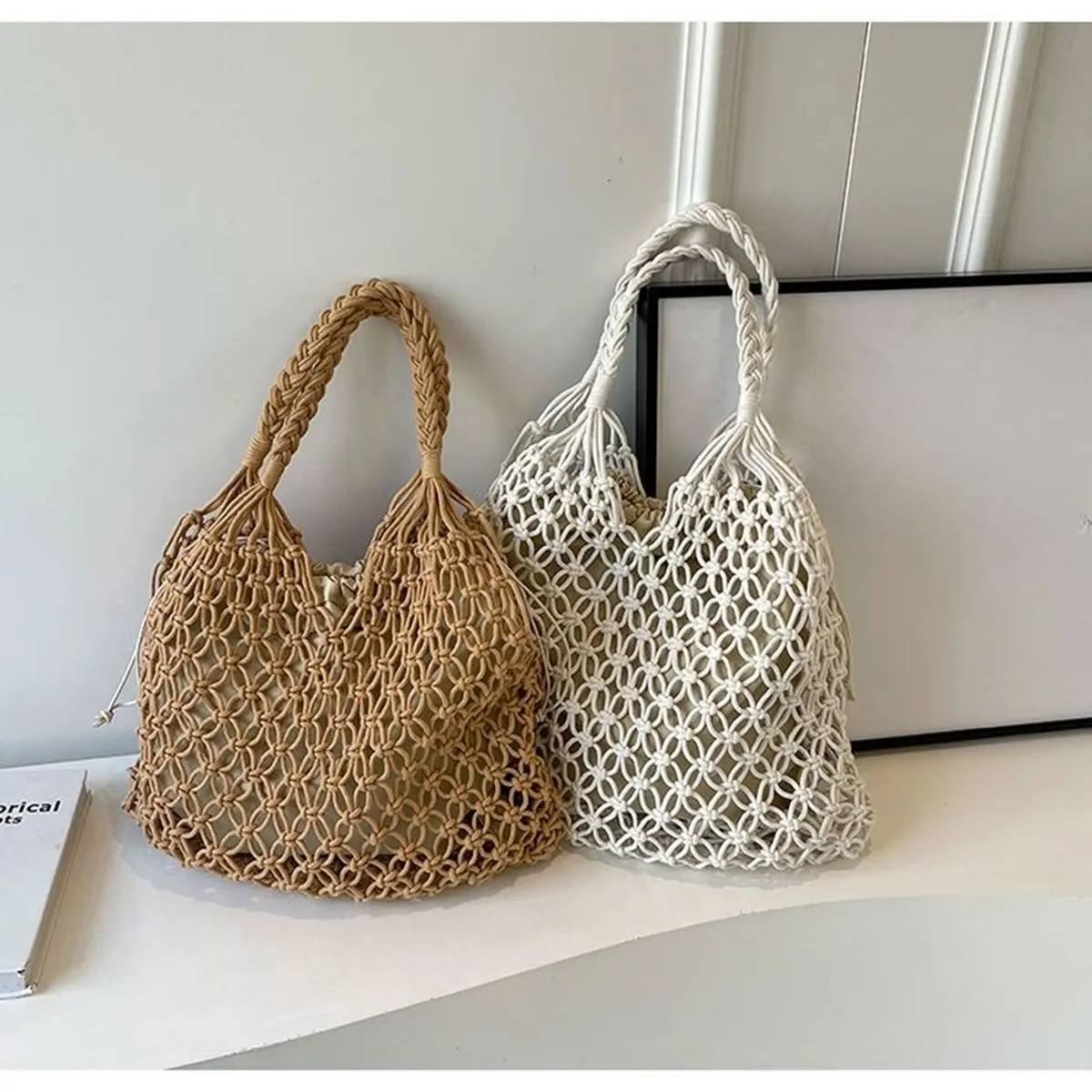 

Handmade Straw Shoulder Bags for Women Woven Handbag with Zipper Female Beach Bag Purse