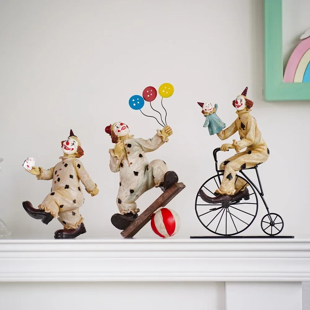 Clown Figurine Collection Joker Statues Creative Sculpture Handmade Craft Pop Art Home Decor Object Interior Shelf Decoration