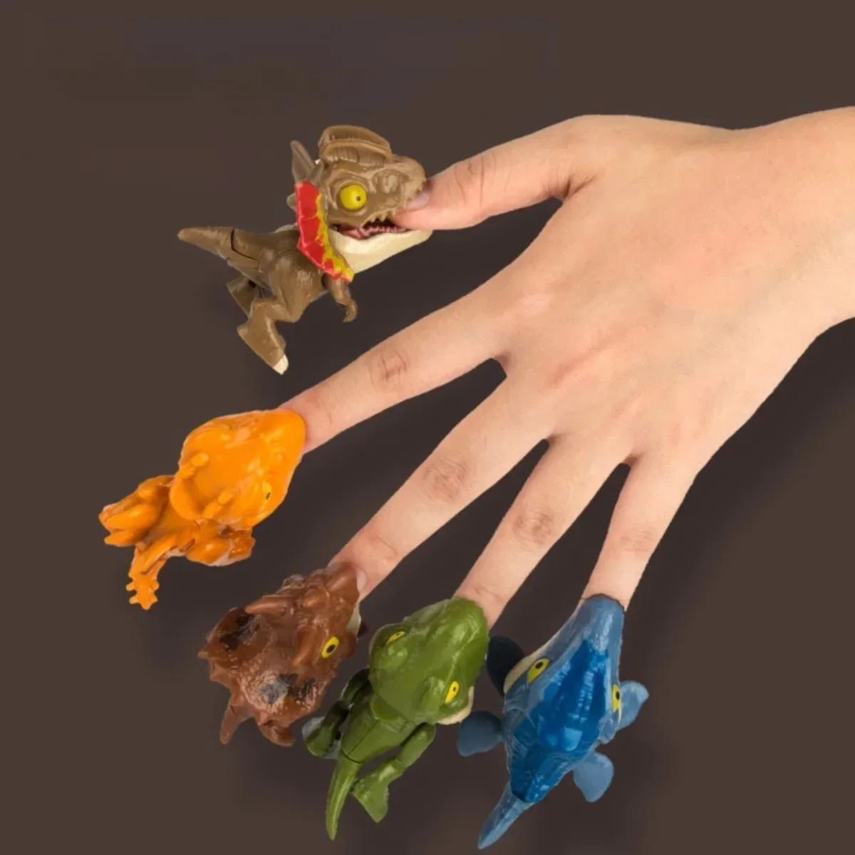 Nouveau modèle porte-clés Intelligence pour enfants dinosaure oeuf boîte aveugle jouet développement compétences à main formation cadeaux pour 3-6 ans