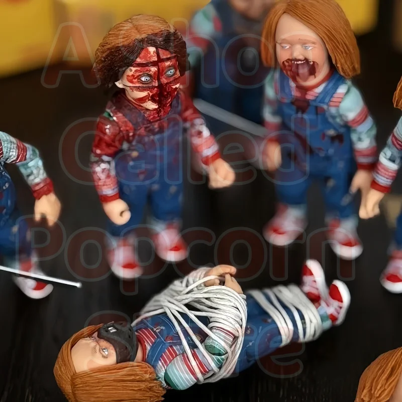 En stock Neca Child'S Play Chucky Action Figure Mystery Box - Juguete de película de terror coleccionable, muñeca articulada