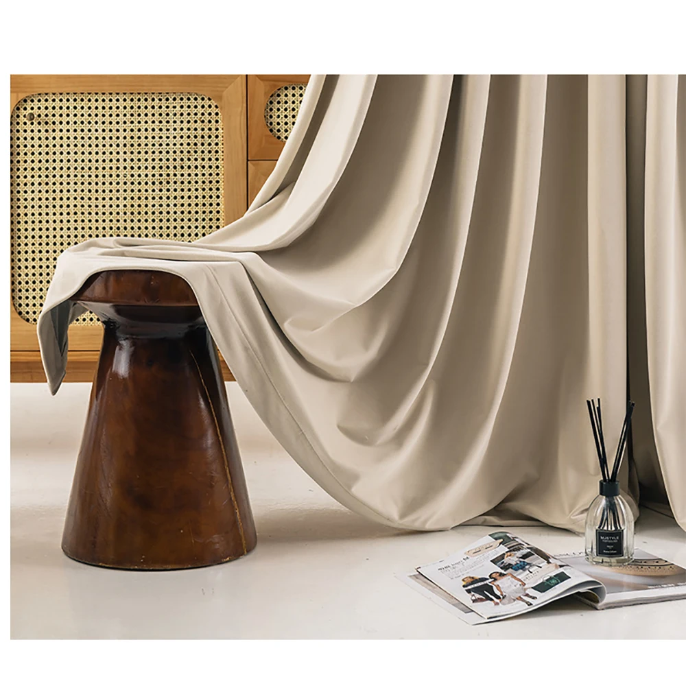 Cremeweiße Vorhänge im Ins-Stil, leichter französischer Luxus stil, Wohnzimmer-Samt, Verdunkelung