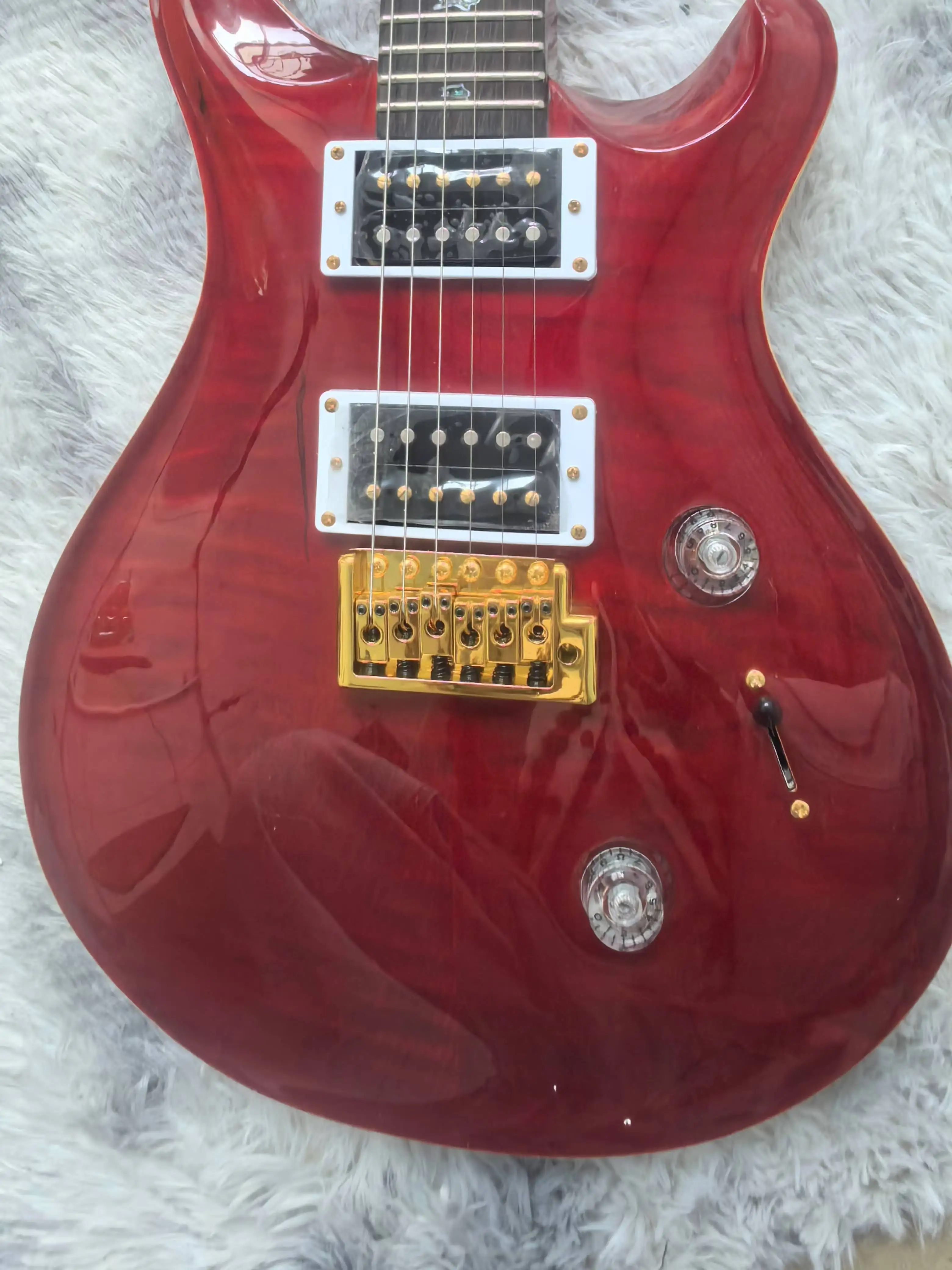 

6 Strings Wine Red Electric Guitar Mahogany Body Rosewood Fingerboard,In stock