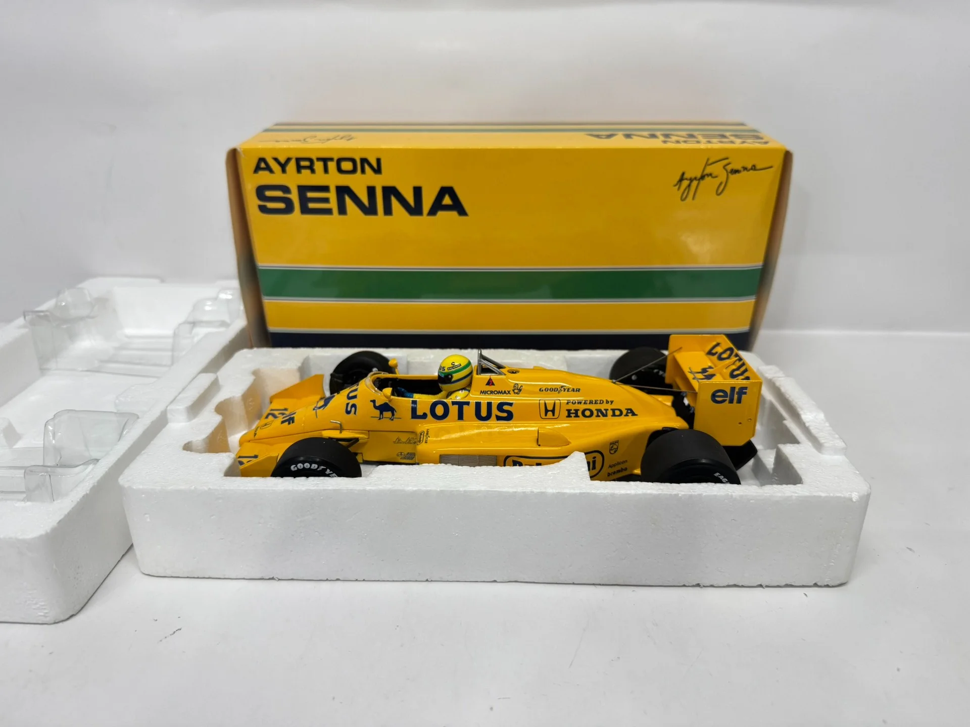 Minichamps 1:18 F1 98T Senna 1987 Simulation Limited Edition Resin Metal Static Car Model Toy Gift
