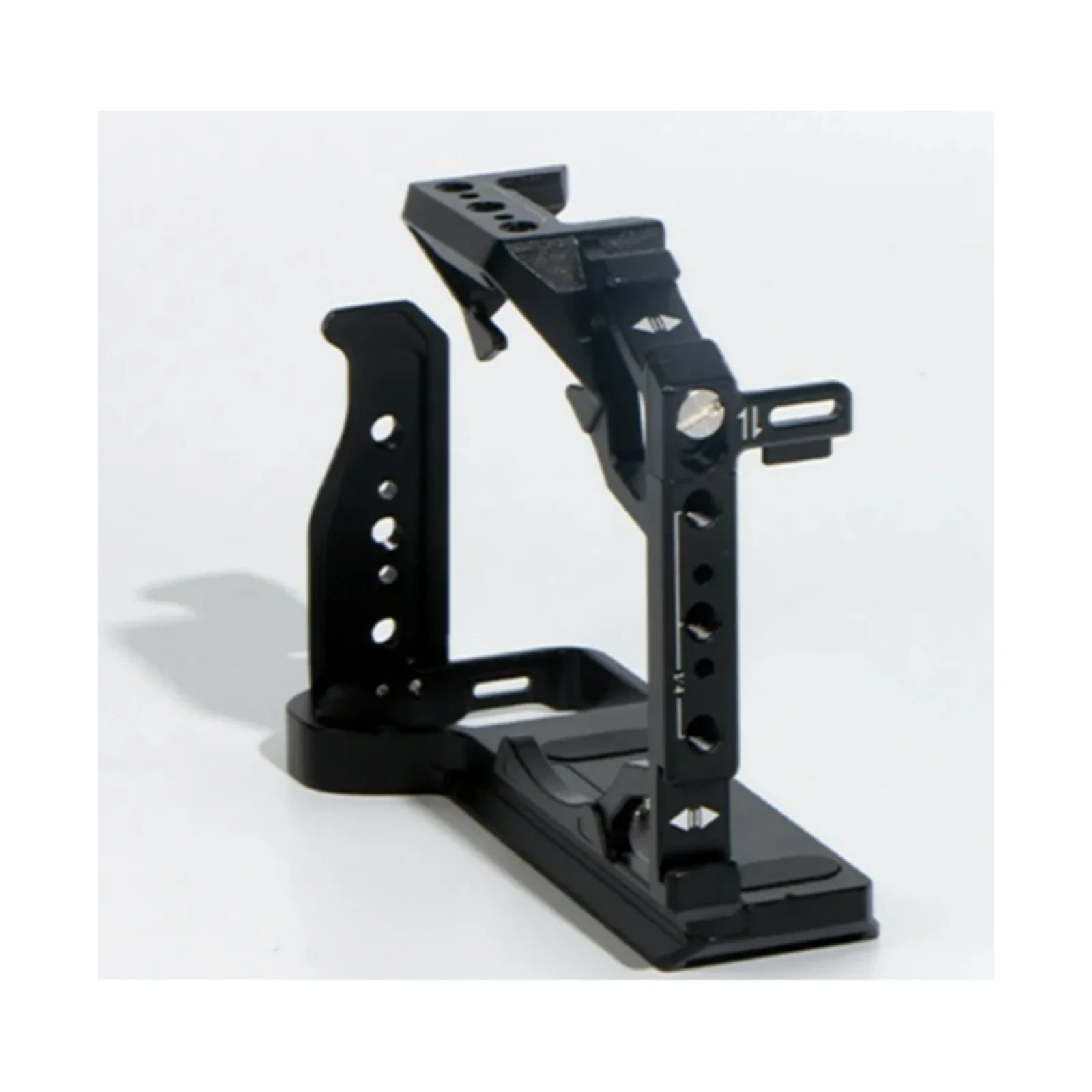 

Защитное крепление для камеры YANZUO для камер Panasonic LUMIX s5m2, g9m2, и s5m2x