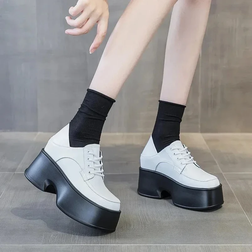 

2025 женская обувь из лакированной кожи, весенне-осенняя модная женская обувь на высоком каблуке 11 см, нескользящая женская осенняя обувь, туфли на шнуровке