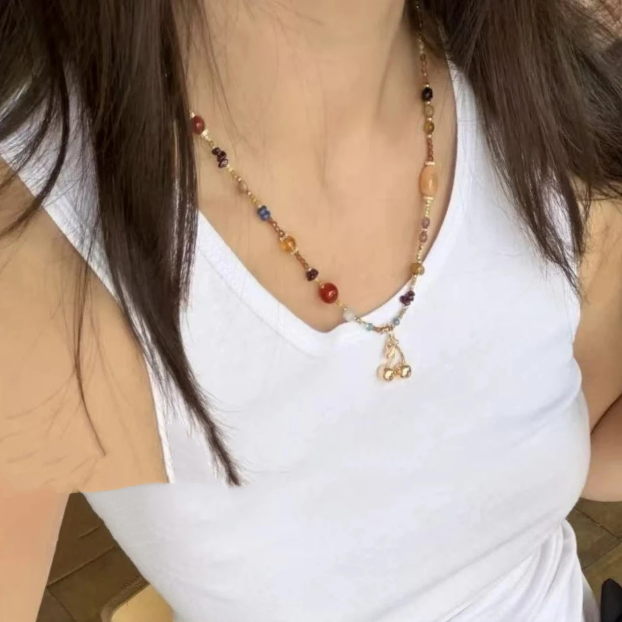Age-reducing Colored Stone Beads Red Fruit Charm Pendant Necklace Temperament Personality Versatile Clavicle Chain Niche Style