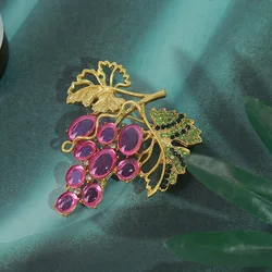 SKEDS Vintage Classic Women Men Grape Resin Stone Brooches Pins Unisex Retro Baroque Transparent Fruit Clothing Badges Buckle