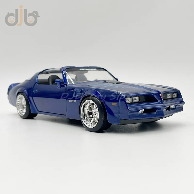 1:24 Jada Diecast Car Model Toy 1977 Pontiac Firebird For Collection