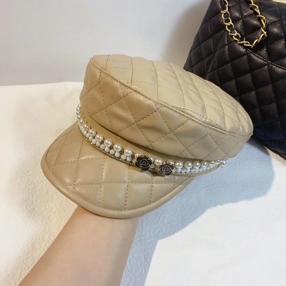 Spring and Autumn Leather Pearl Versatile Newsboy Retro Leisure Shopping Fashion Duck Tongue Hat Fashion Military Hat Women