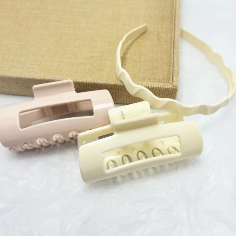 Weiche Silikon-Haarklammern und Stirnbänder im Set, Einfarbige Haarspangen und Haarband-Sets für Frauen, Klassische Haaraccessoires-Sets – Detail 2
