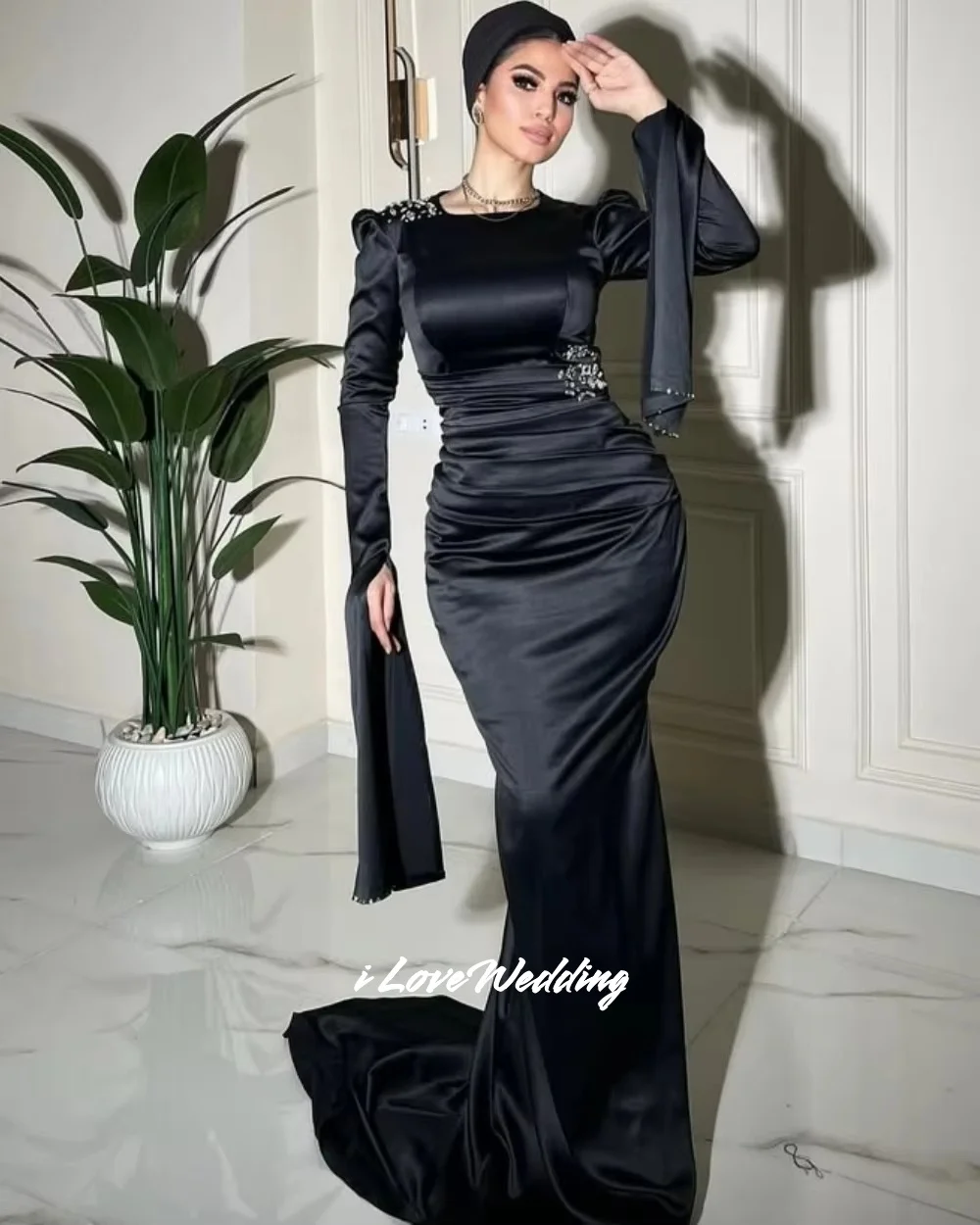 

Black Rhinestone Mermaid O-Neck Long Sleeve Prom Dresses Elegant Sweep Train Wedding Party Dress Floor-Length Pleated Customized