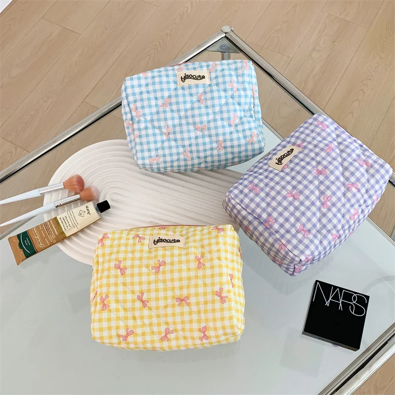 Borsa cosmetica da viaggio con fiocco da donna quadrato colorato carino borsa per il trucco portatile borsa per la conservazione di grande capacità