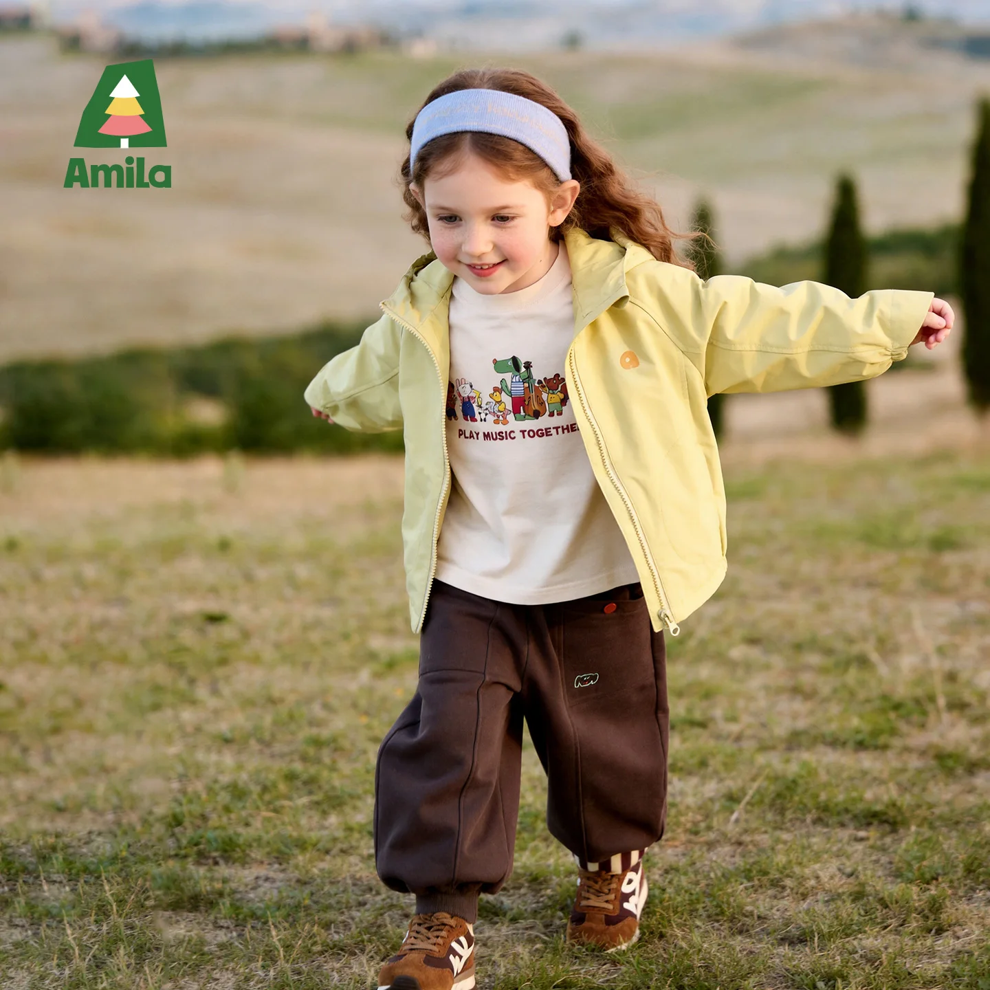 Amila 2026 Autumn New Stylish and Comfortable Kids Outdoor Jacket with Unique Horseshoe Sleeve Design, Windproof and Extra Warm