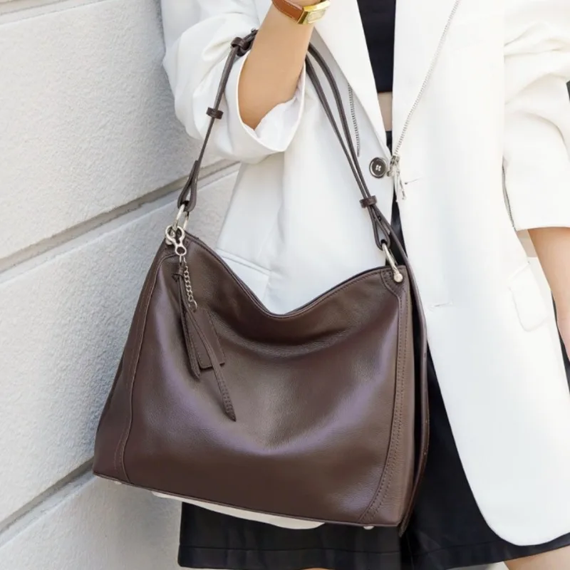 

Retro Top Leather Crossbody Bags for Woman Shoulder Bag Armpit Bags Purse and Handbags Designer Bag Female Bags Sac À Main Femme