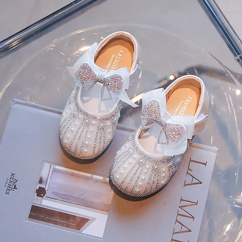 

Туфли принцессы для девочек из искусственной кожи, весенне-осенние новые повседневные лоферы с блестящим бантом для школьников, размер 21-30