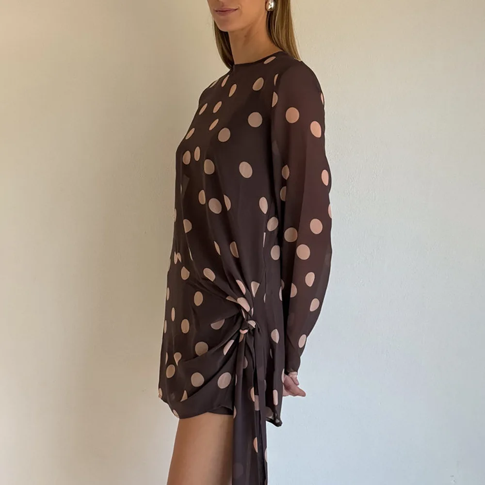 เดรสสั้นแขนยาวทรงตรงพิมพ์ลายใหม่สำหรับฤดูร้อนปี 2025 คอทรงกลม สายผูก ดีไซน์หรูหรา