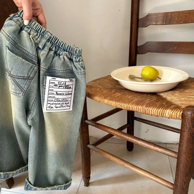 Jeans retrò per bambini Pantaloni dritti larghi Pantaloni a gamba larga per ragazzi e ragazze 2025 Nuovi pantaloni tascabili in denim per bambini primavera autunno