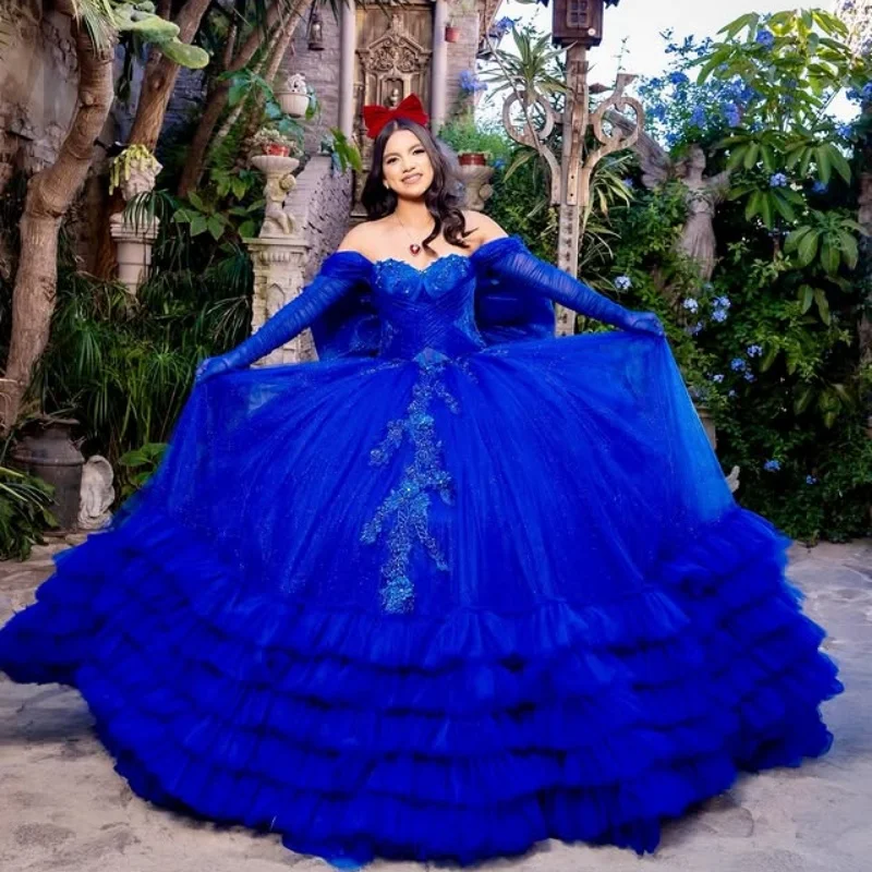 

Блестящее королевское синее платье Quinceanera с открытыми плечами, блестящая наклейка, кружевное многослойное платье с тюлевым бантом, платья de 15, Quinceanera ﻿ Индивидуальный