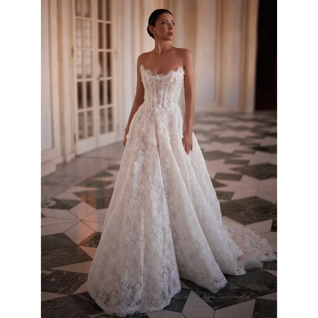 

Elegant Lace Wedding Dresses Bridal Strapless Corset robe de mariée Flowers Sweep Train Rehearsal Wedding Dress Customized