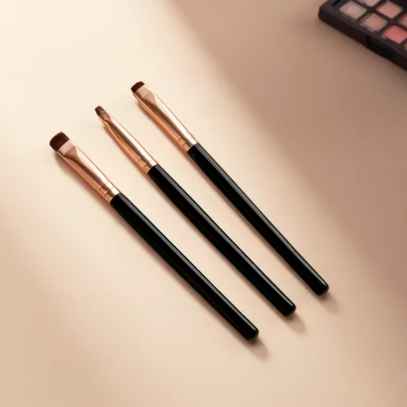 1pcs 3-in-1 Precision Eye Makeup Brush Set, Blade Liner, Flat Eyeshadow & Slanted Sickle Brushes, Ultra-Thin Eyebrow Definer for Sharp & Defined Looks