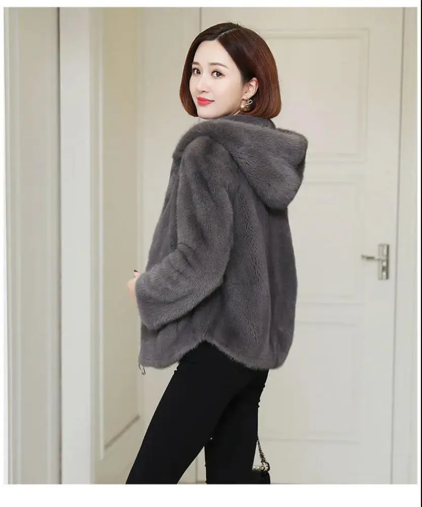 Padded and Thickened Women\'s Jacket Double-sided Coral Velvet Autumn and Winter Korean Version of the Loose Hooded Warm Sweater