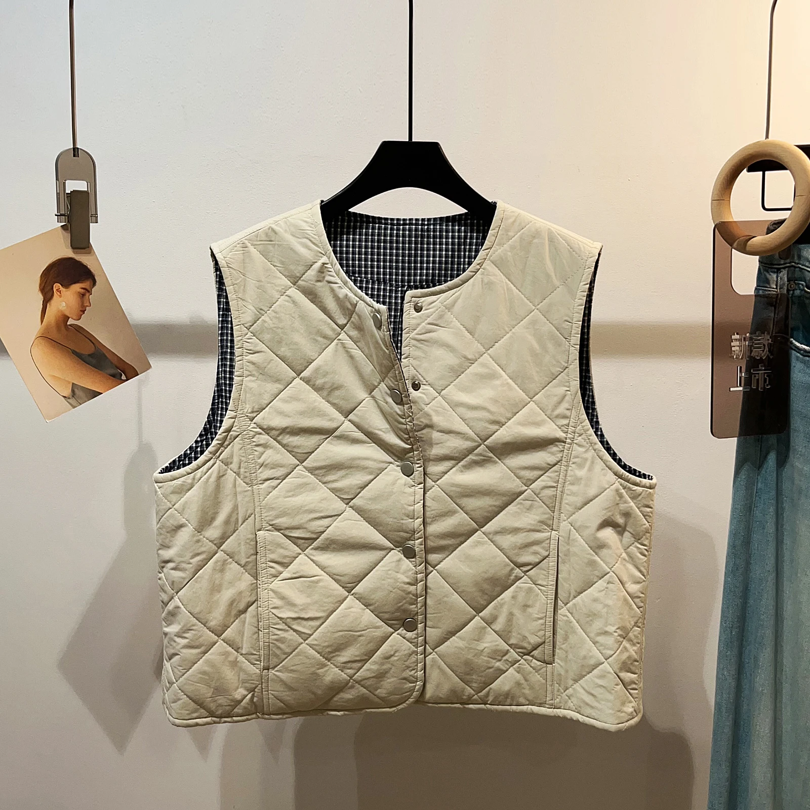 Damska luźna bawełniana kamizelka z okrągłym dekoltem, idealna do warstwowego noszenia, wzór w romby, jesień-zima, do pracy, kolor