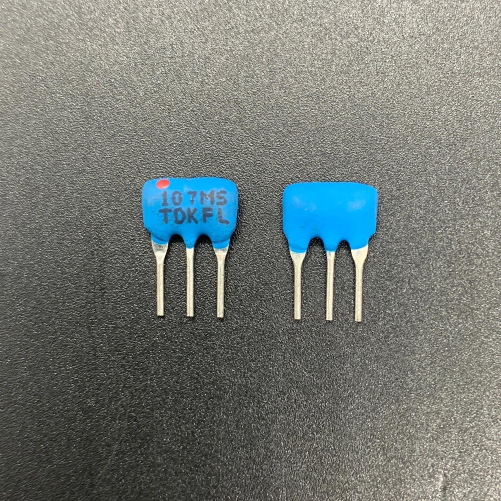 50PCS/ TDK ceramic crystal oscillator FFE1070MS11SBL FFE10.7MS 10.7MHZ straight plug 3-pin filter