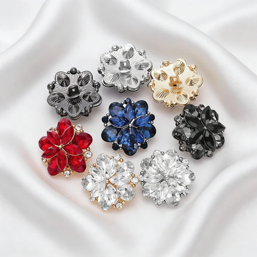 3pcsElegant Diamond-Embedded Flower Decorative Buttons for Coats And Suits Versatile Fashion Accessories