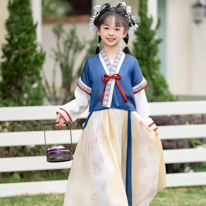Chinese Hanfu imitates Song Dynasty girls' dresses