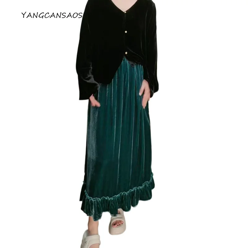 

2025 Women's Fashion Autumn New French Style 30% Natural Mulberry Silk Velvet Fashion Design Sense Black A-line Skirt